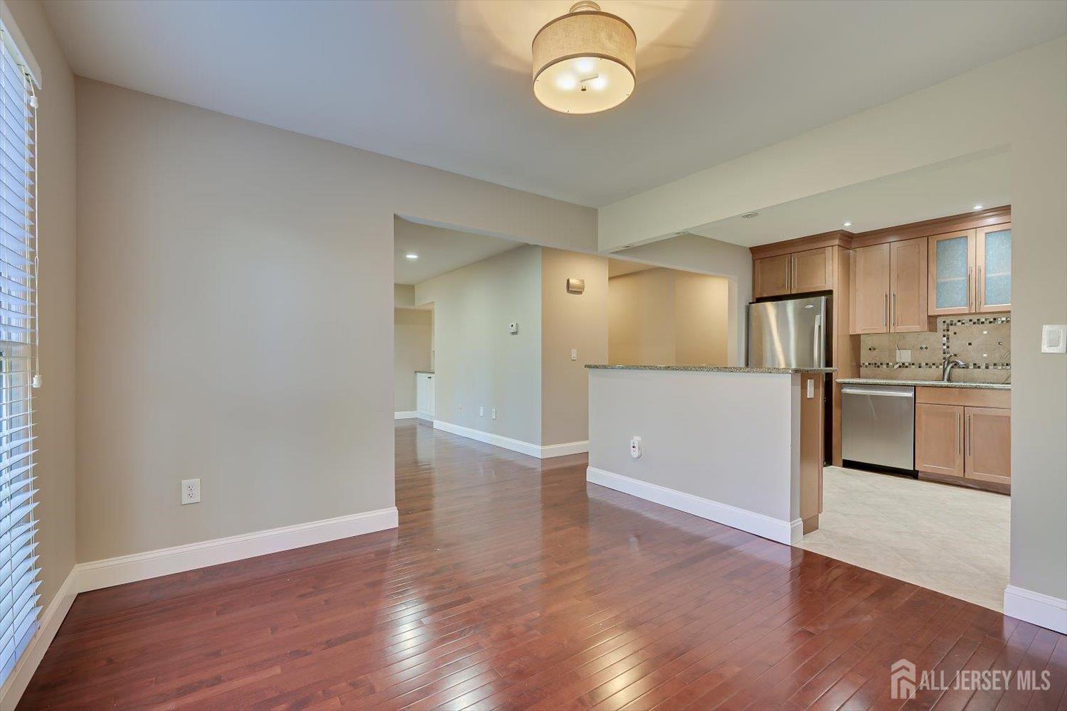 133 Oakmont, Edison, NJ, 08820