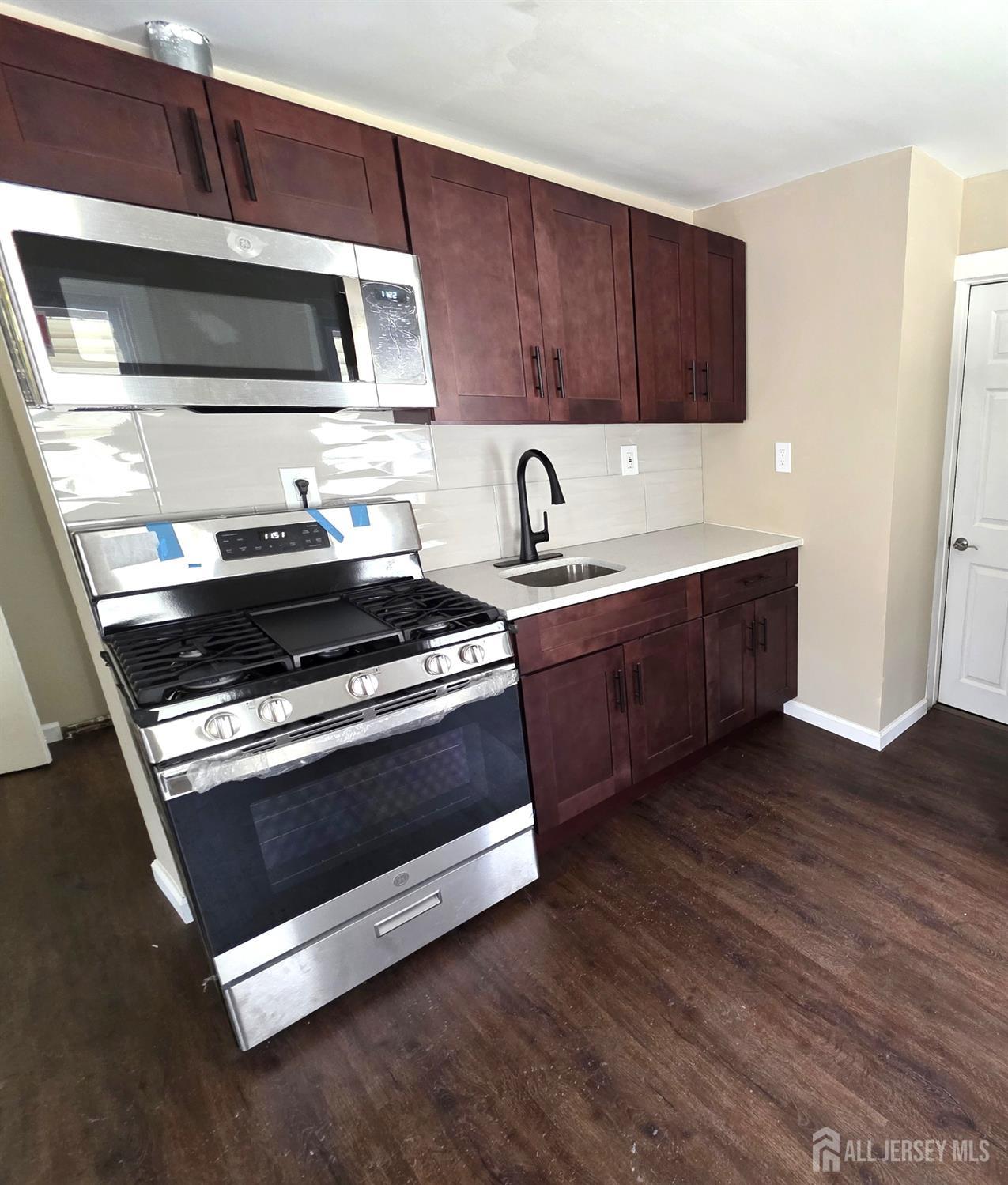 1648 Essex, Rahway, NJ, 07065