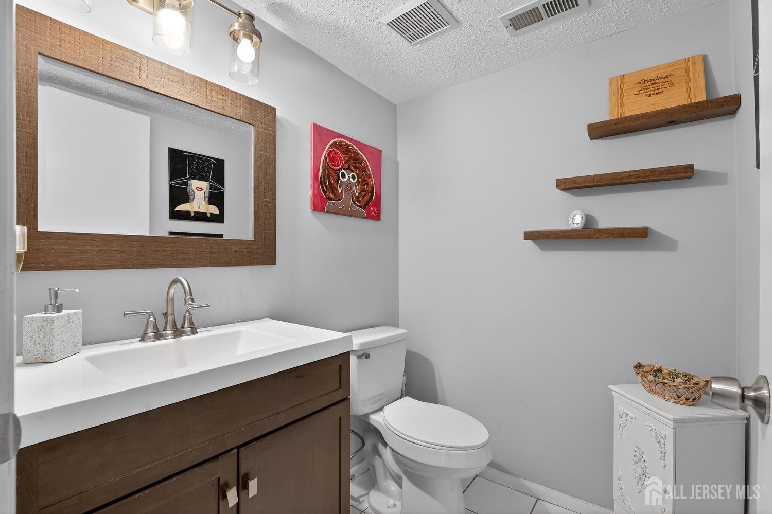 99 Kelly, Edison, NJ, 08820