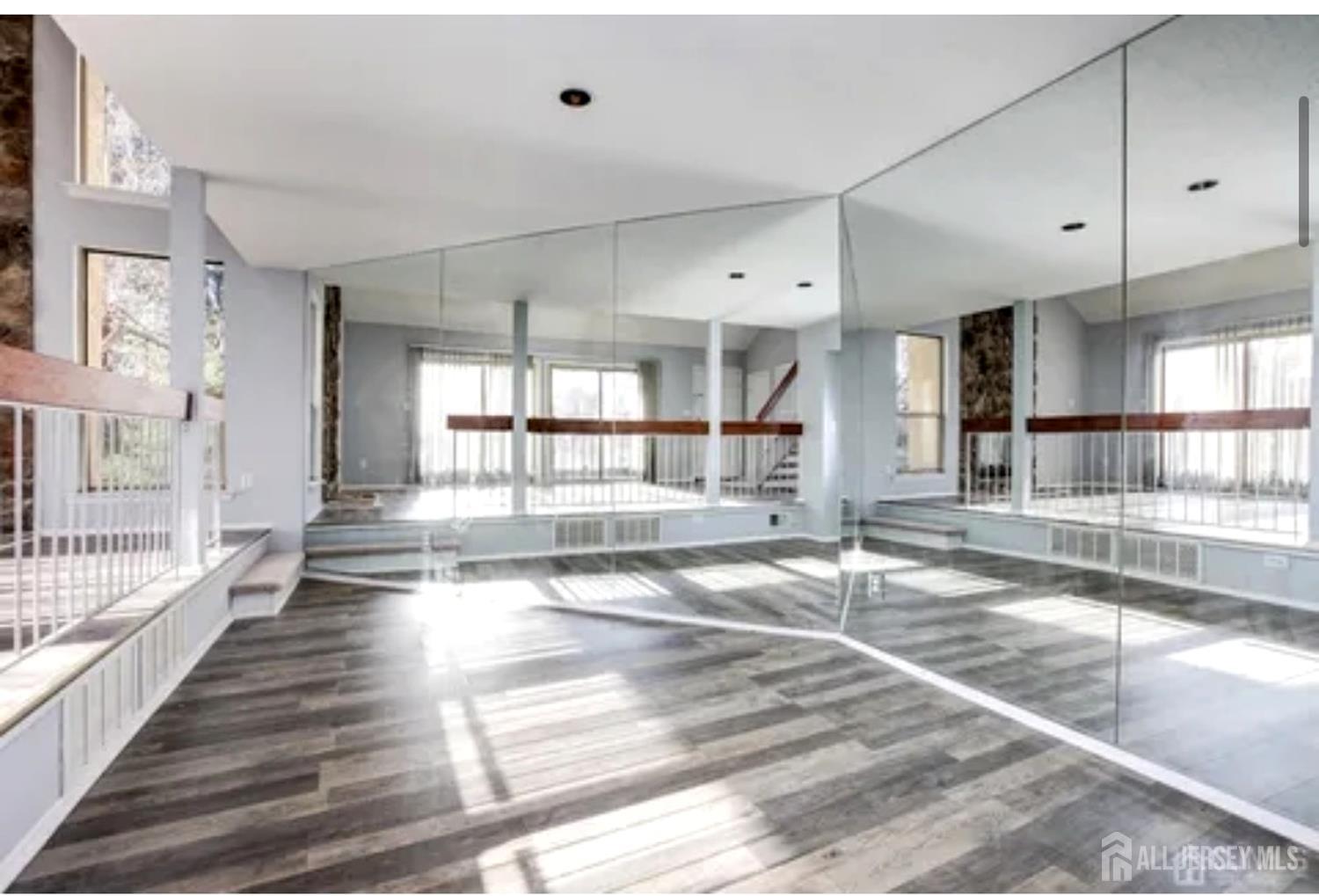 99 Kelly, Edison, NJ, 08820