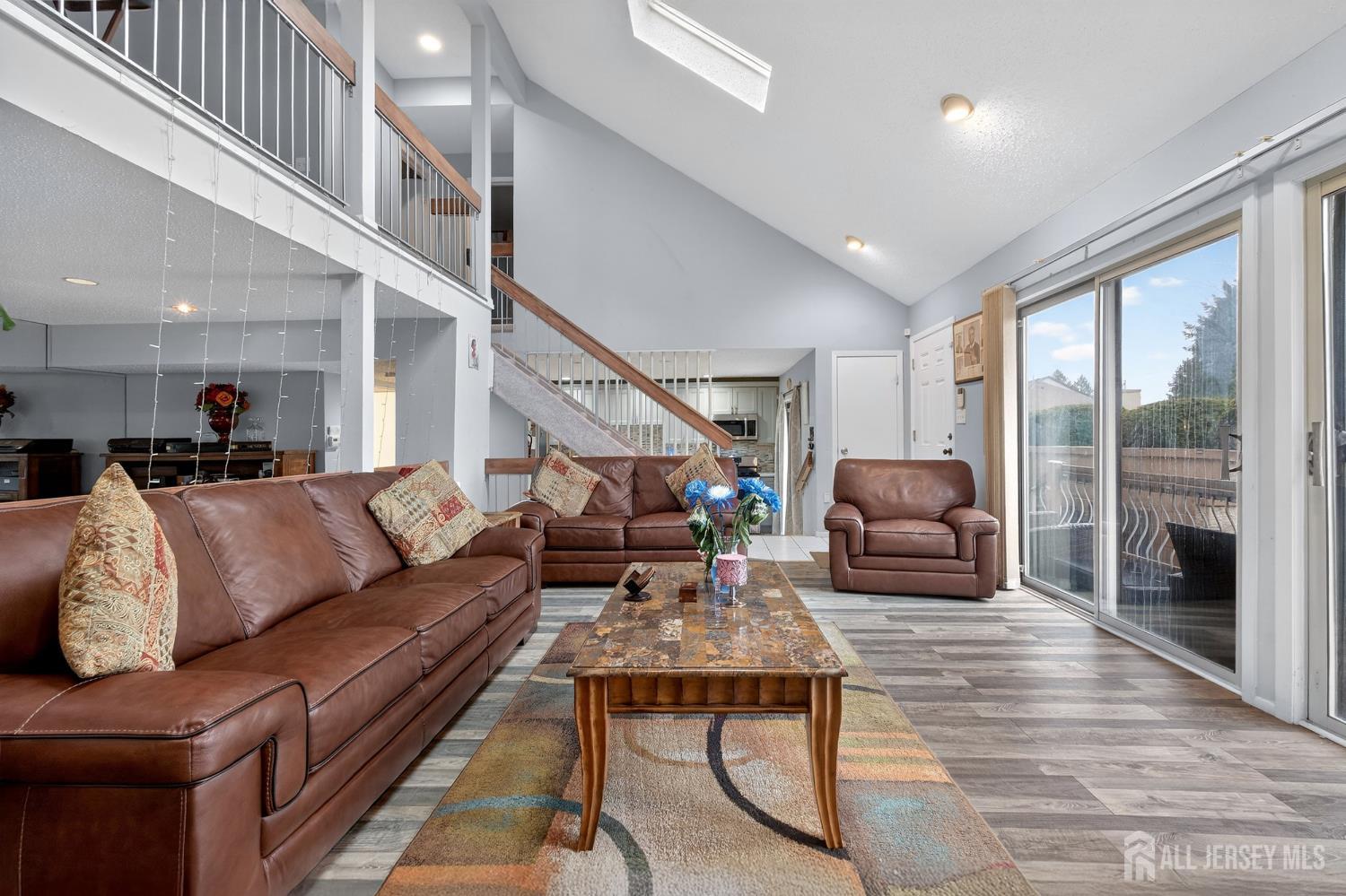 99 Kelly, Edison, NJ, 08820