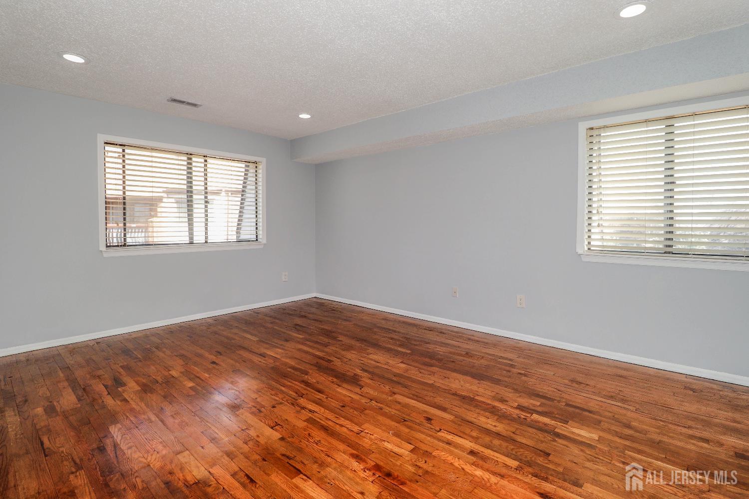 312 Edison Glen, Edison, NJ, 08837