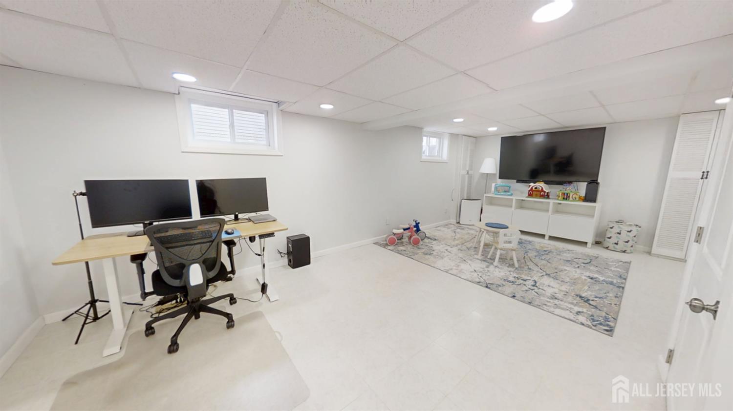 13 Moryan UNIT ., Edison, NJ, 08817