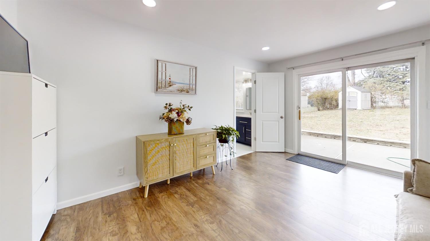 13 Moryan UNIT ., Edison, NJ, 08817