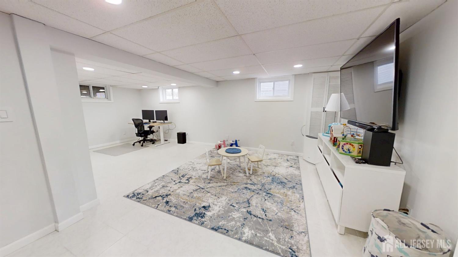 13 Moryan UNIT ., Edison, NJ, 08817