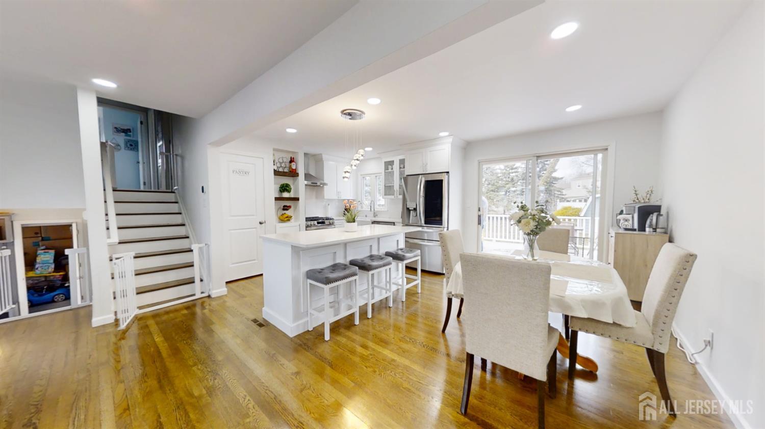 13 Moryan UNIT ., Edison, NJ, 08817