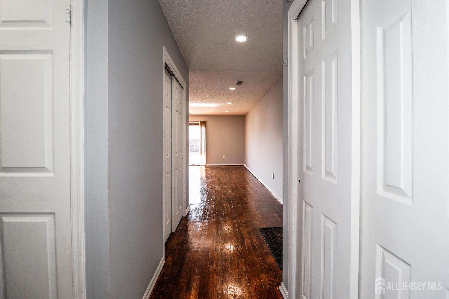 312 Edison Glen, Edison, NJ, 08837