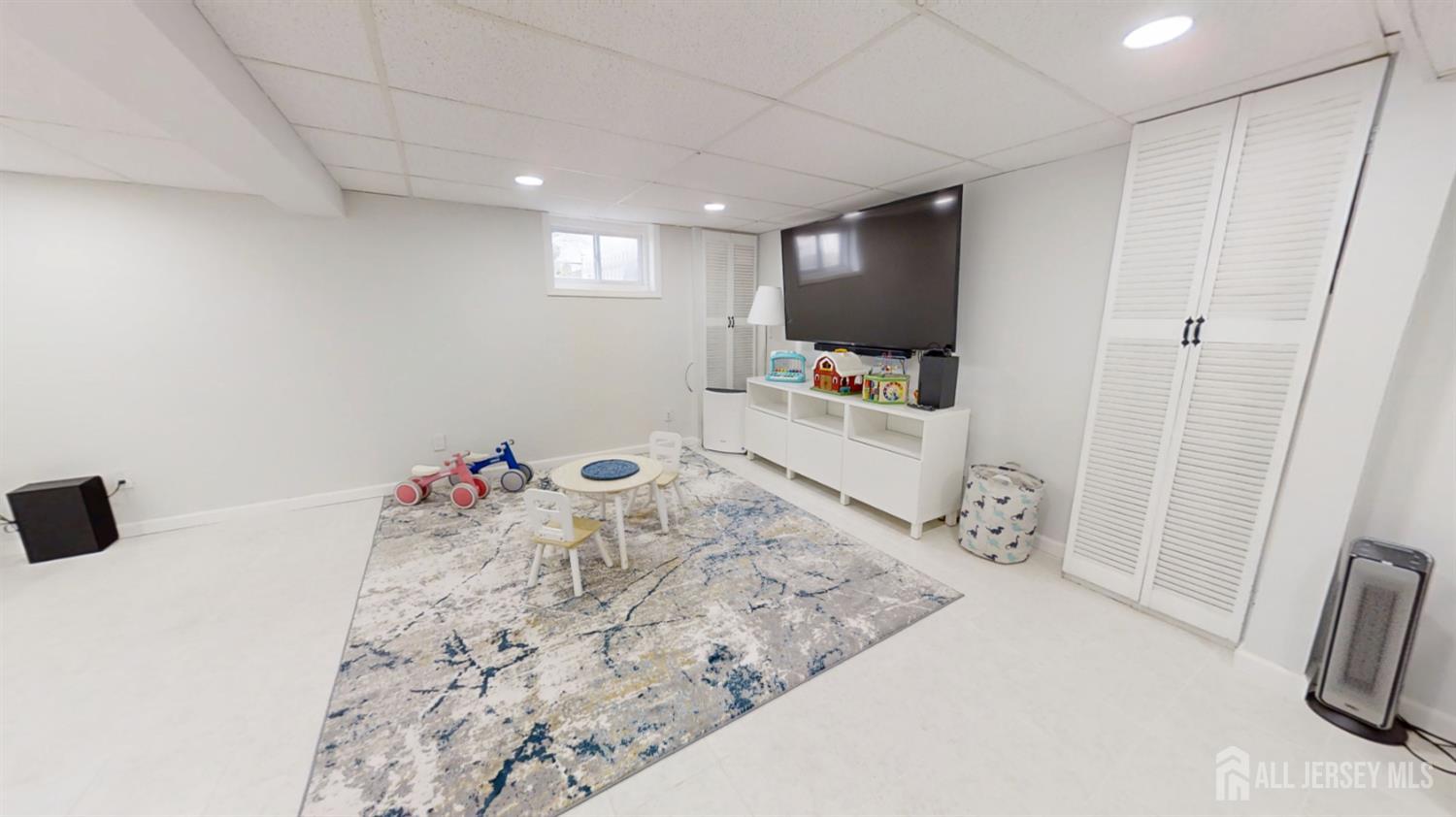 13 Moryan UNIT ., Edison, NJ, 08817