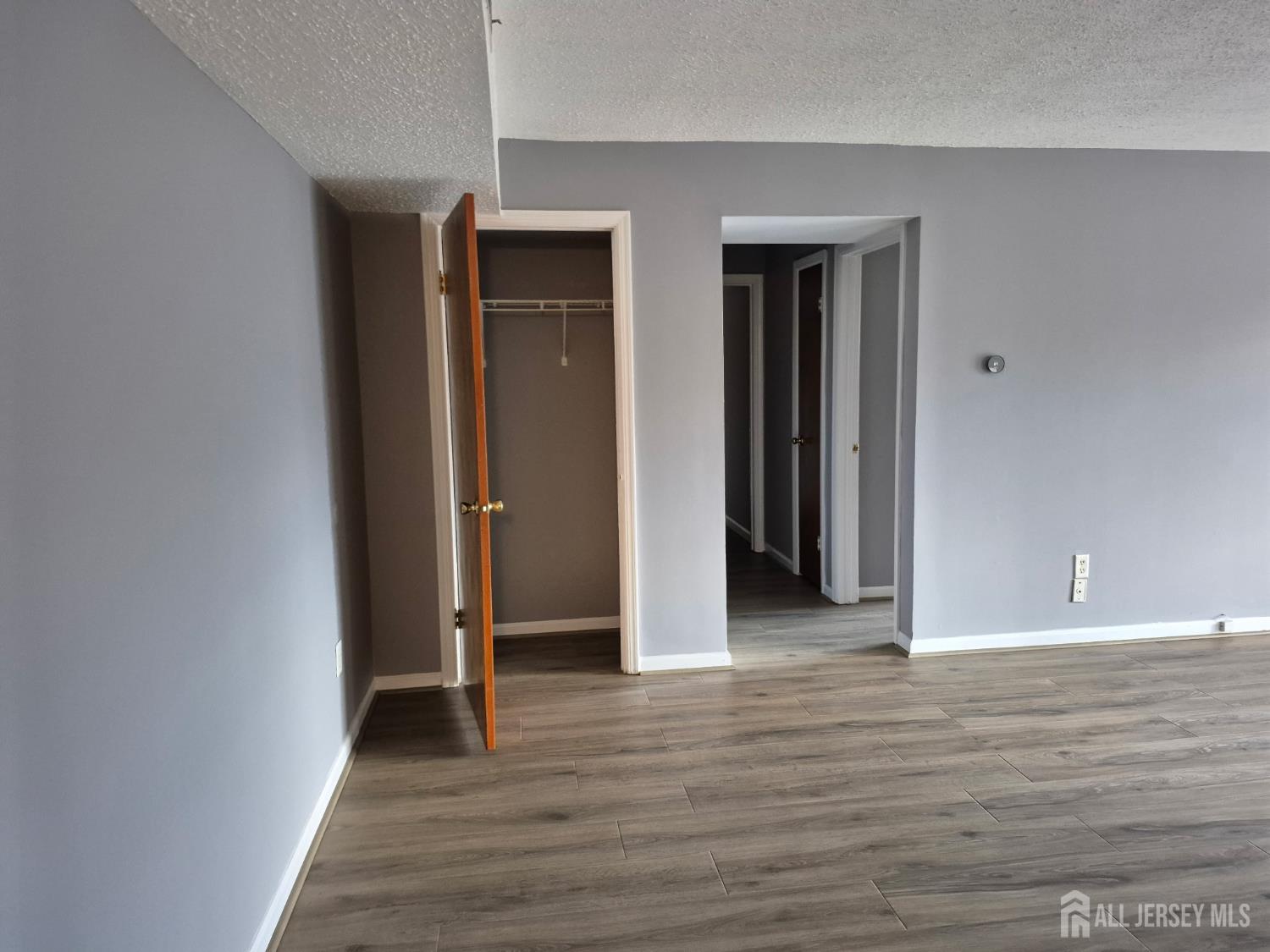 915 Edison Glen, Edison, NJ, 08837