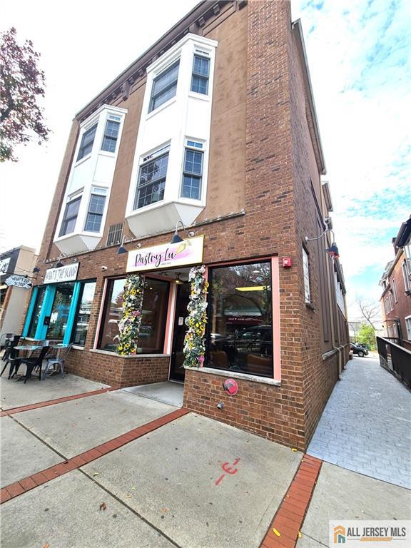 Homes for sale in Metuchen, NJ | 459 Main St #3, Metuchen, NJ 08840 | MLS# 2660681M