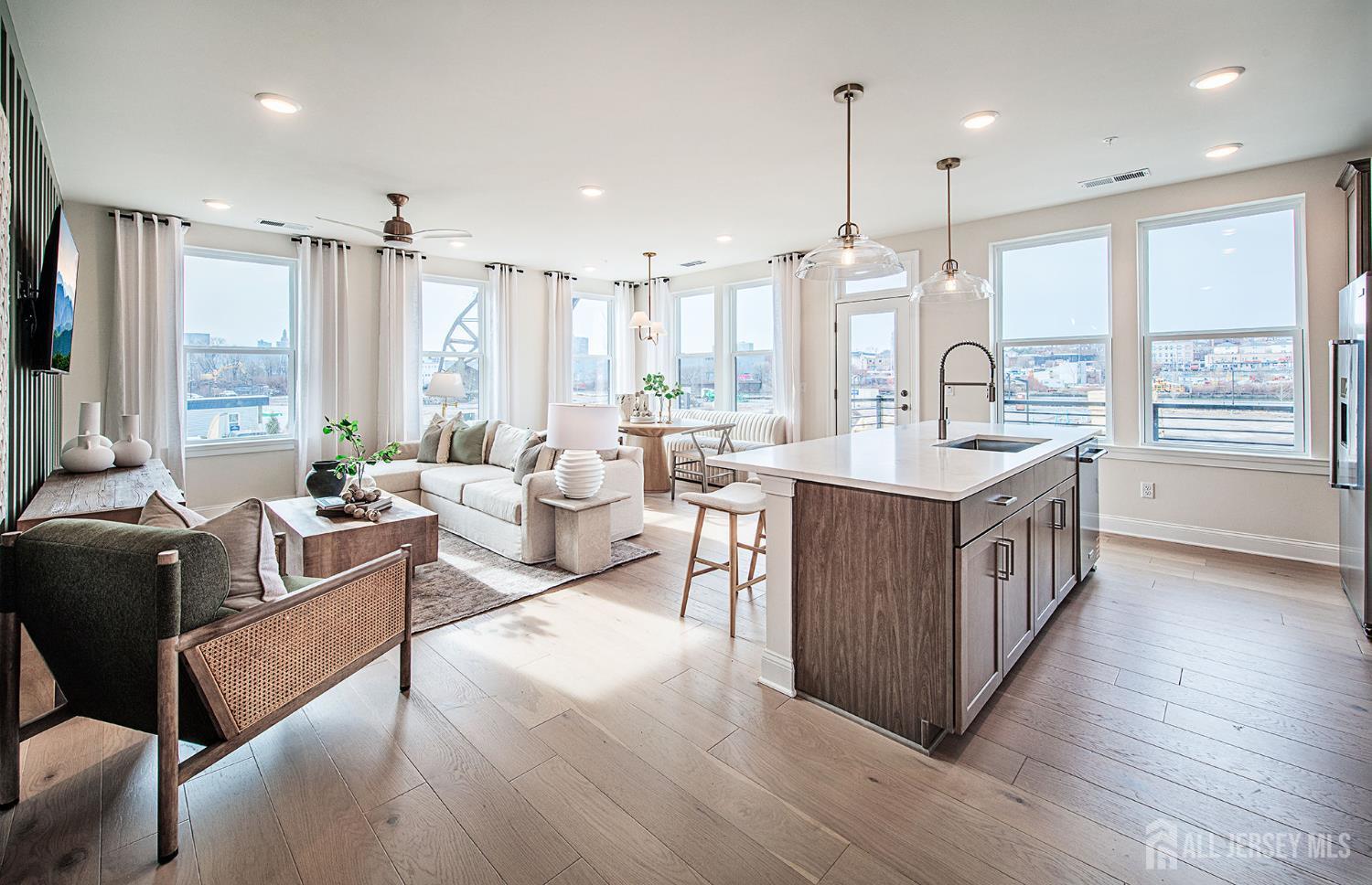 Homes for Sale in South Brunswick, NJ