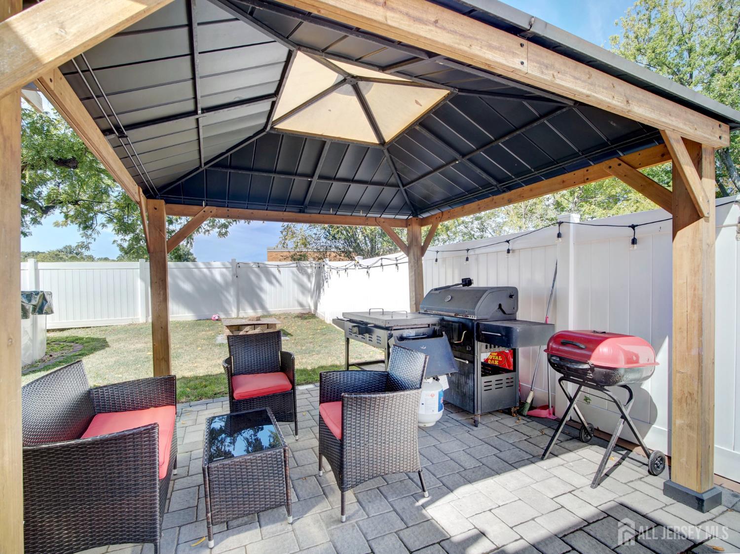 17 Thelma, Colonia, NJ, 07067