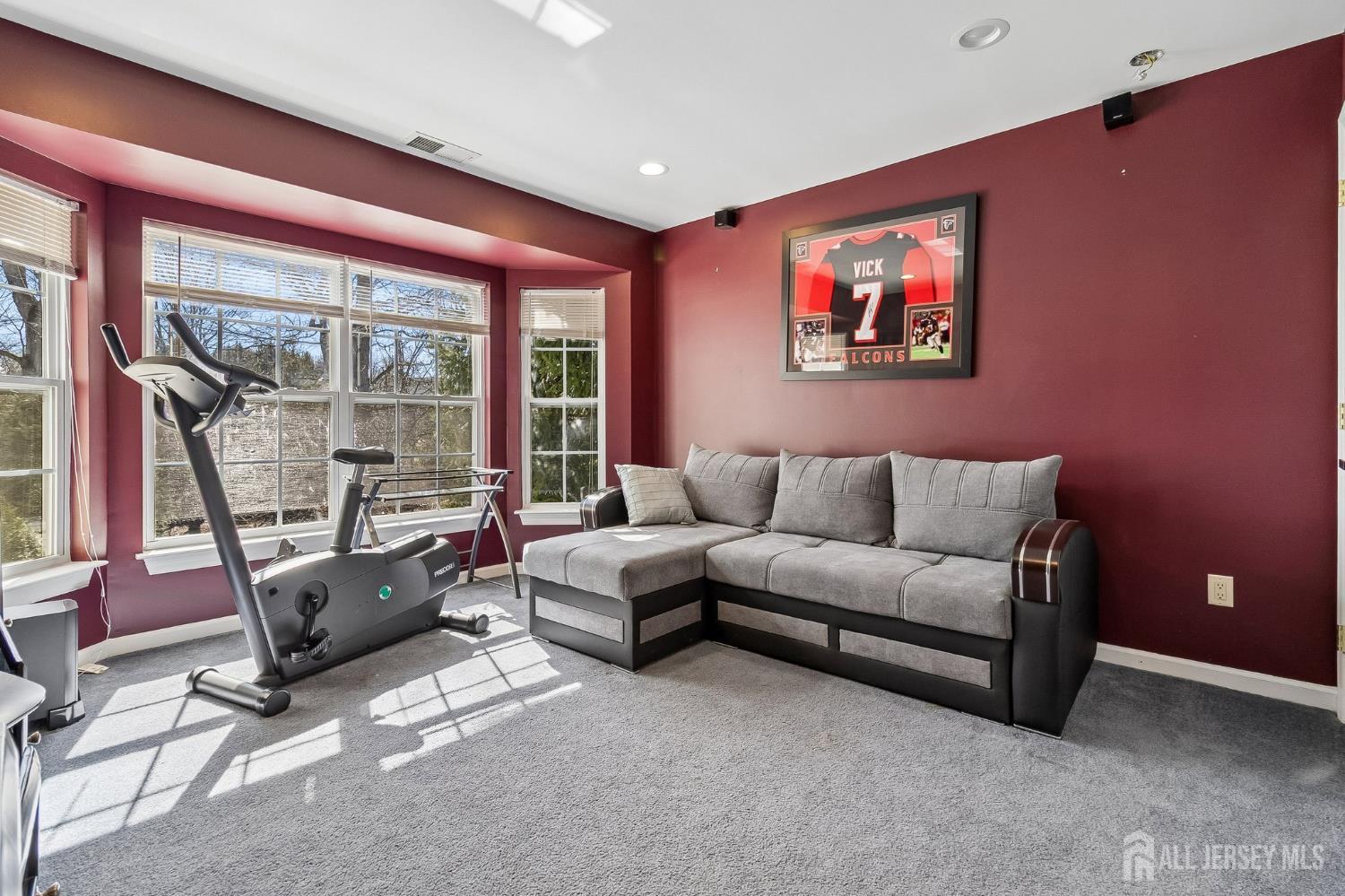 16 Valley Wood, Franklin, NJ, 08873