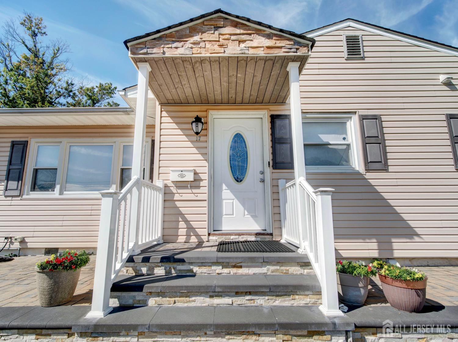 17 Thelma, Colonia, NJ, 07067