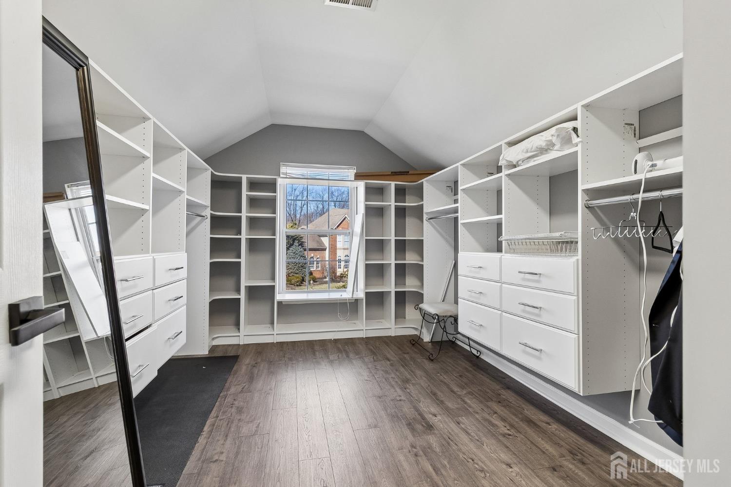 16 Valley Wood, Franklin, NJ, 08873