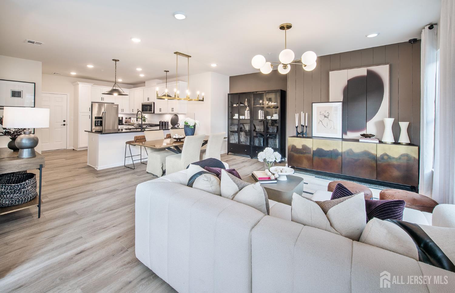 Homes for Sale in South Brunswick, NJ