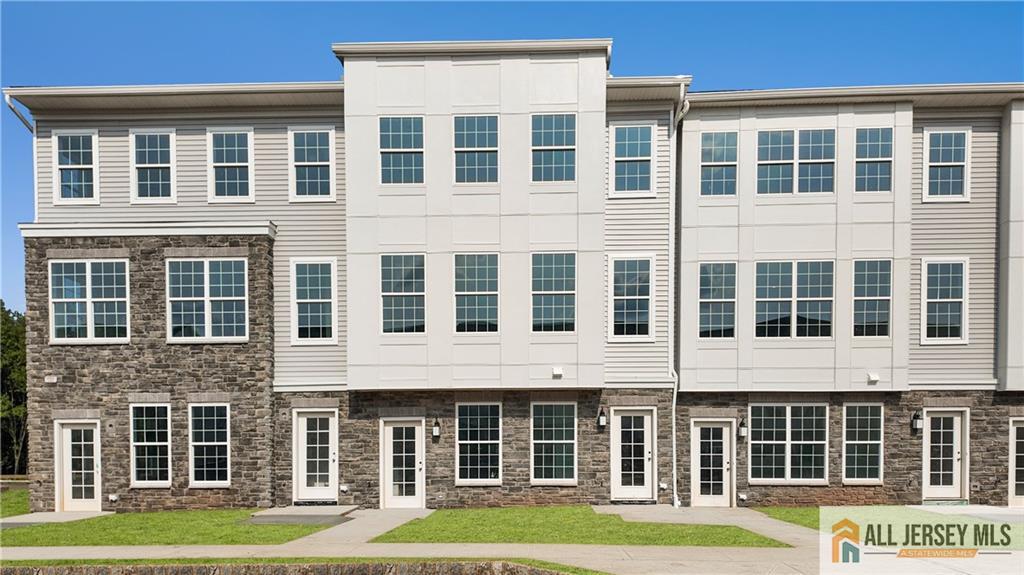 160 Leona Stewart, Pennington, NJ, 08534