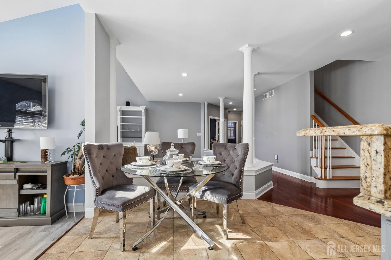 16 Valley Wood, Franklin, NJ, 08873