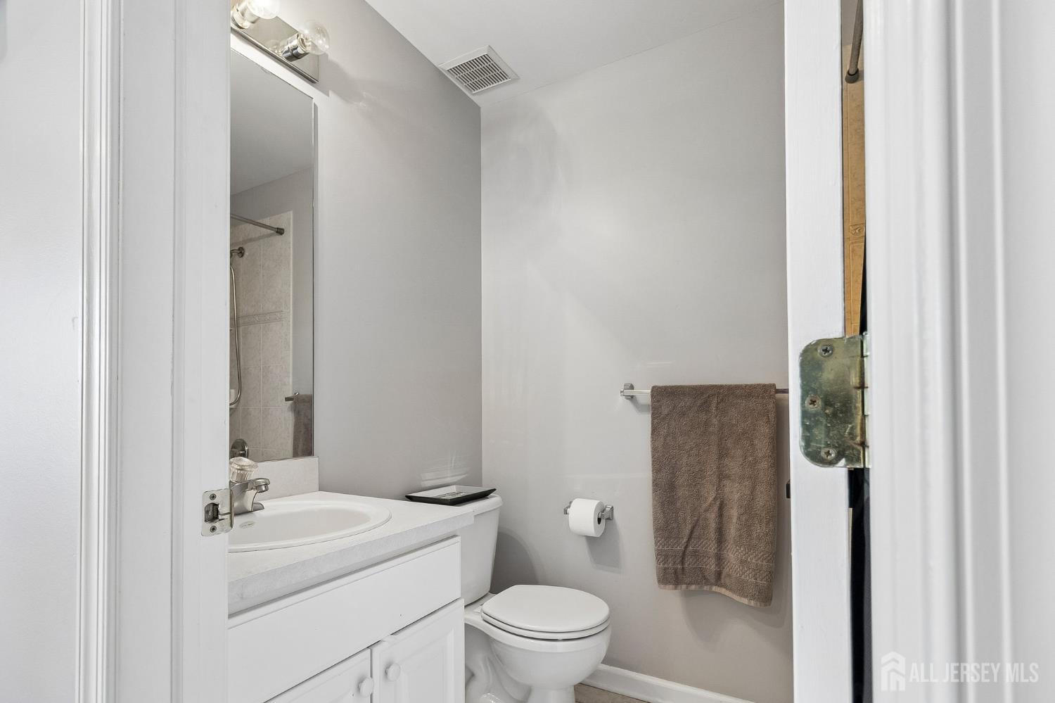 16 Valley Wood, Franklin, NJ, 08873