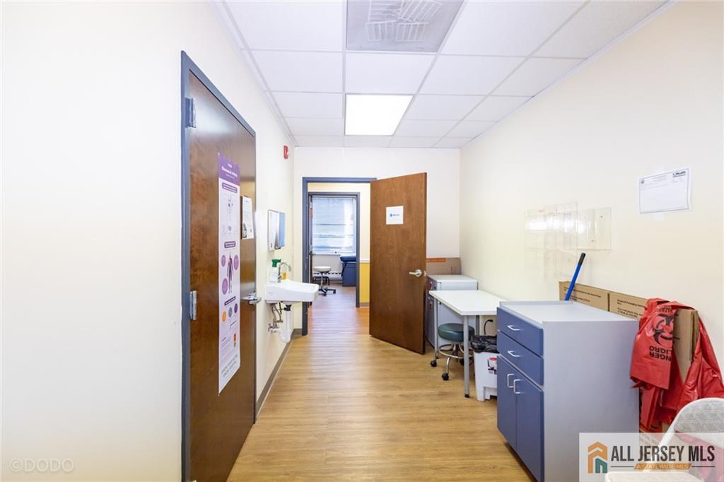 2 State Route 27 UNIT 100, Edison, NJ, 08820