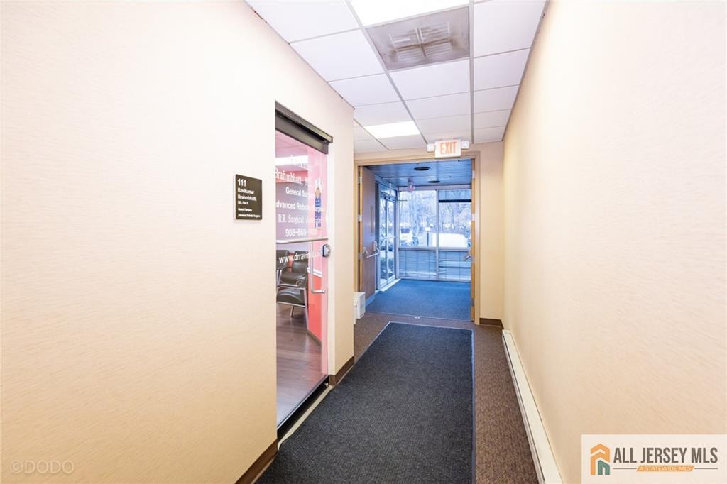 2 State Route 27 UNIT 100, Edison, NJ, 08820