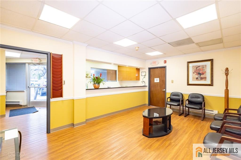 2 State Route 27 UNIT 100, Edison, NJ, 08820