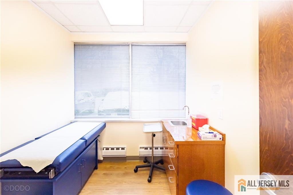 2 State Route 27 UNIT 100, Edison, NJ, 08820