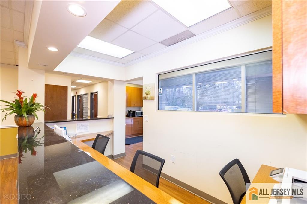 2 State Route 27 UNIT 100, Edison, NJ, 08820