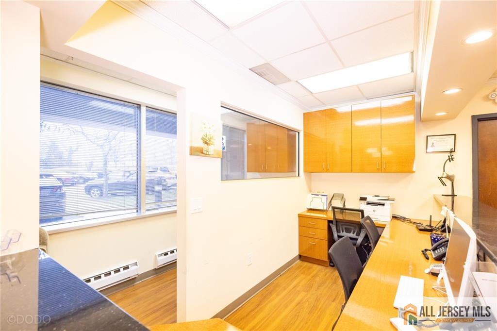 2 State Route 27 UNIT 100, Edison, NJ, 08820