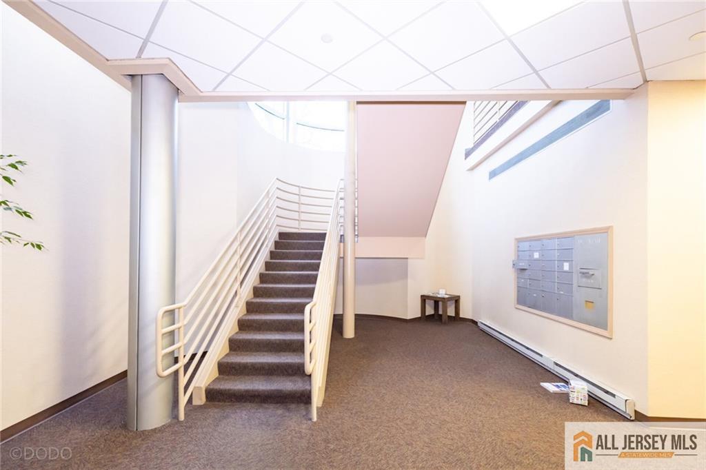 2 State Route 27 UNIT 100, Edison, NJ, 08820