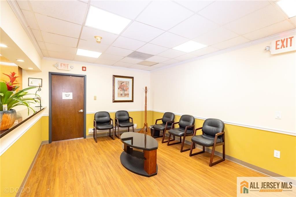 2 State Route 27 UNIT 100, Edison, NJ, 08820