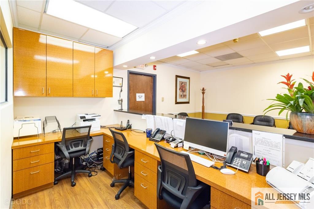 2 State Route 27 UNIT 100, Edison, NJ, 08820