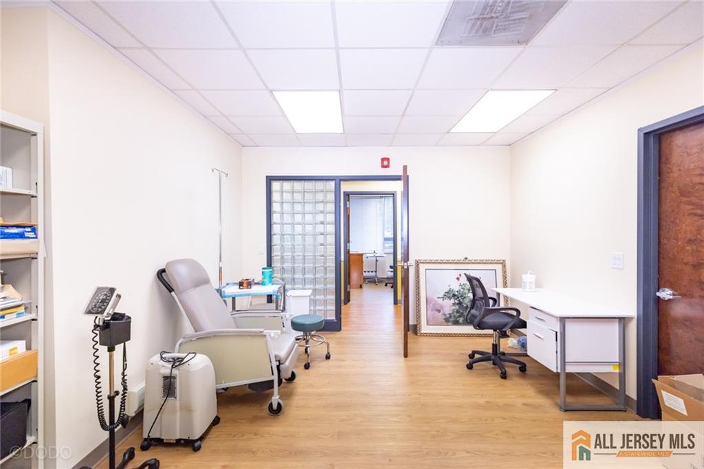 2 State Route 27 UNIT 100, Edison, NJ, 08820