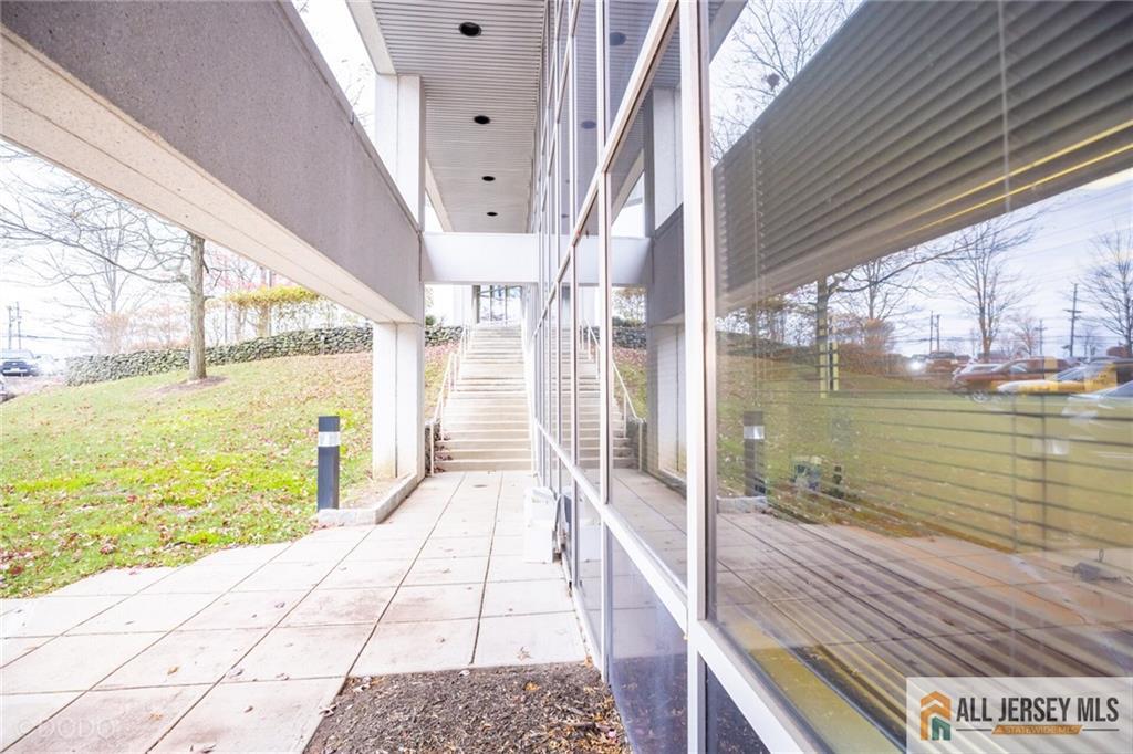 2 State Route 27 UNIT 100, Edison, NJ, 08820