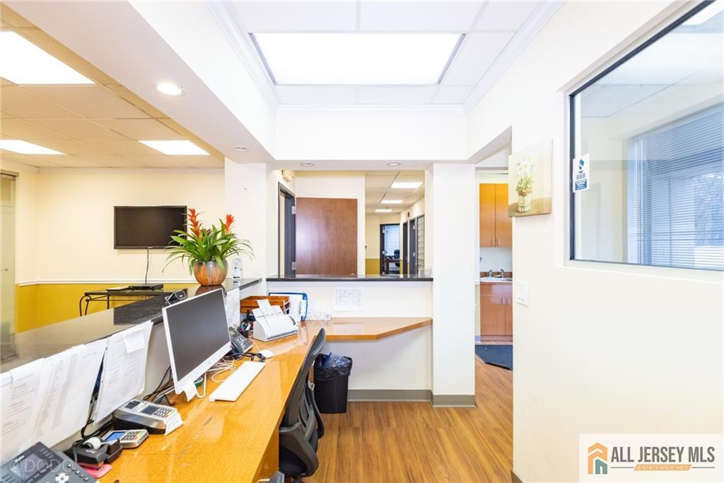 2 State Route 27 UNIT 100, Edison, NJ, 08820