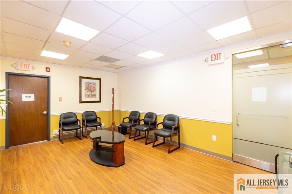 2 State Route 27 UNIT 100, Edison, NJ, 08820