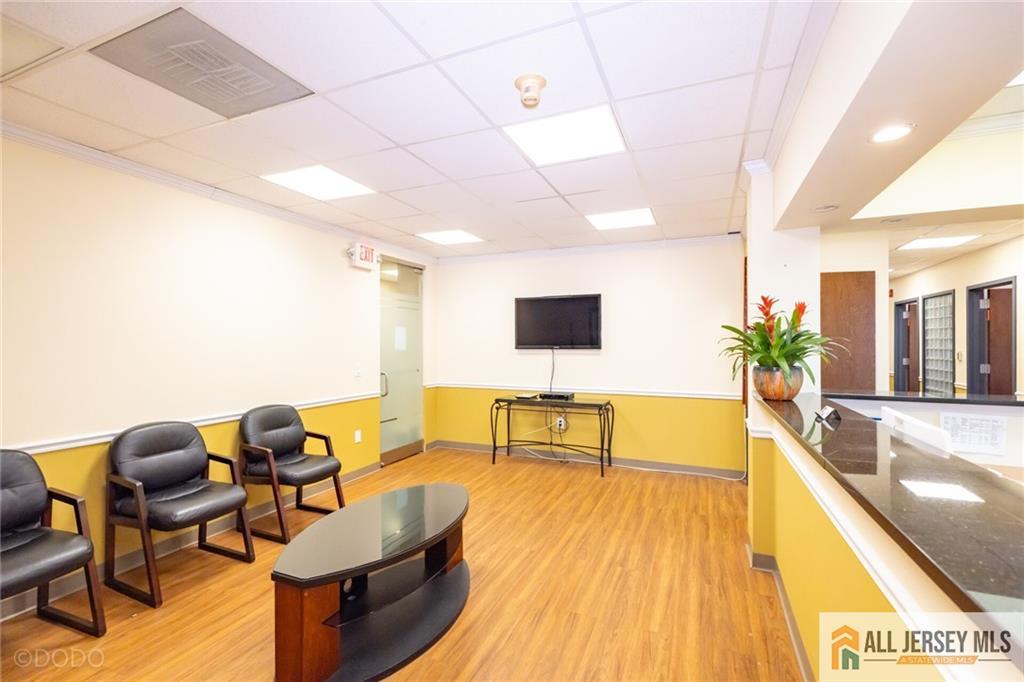 2 State Route 27 UNIT 100, Edison, NJ, 08820