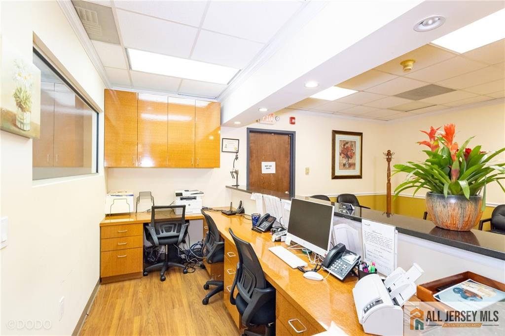 2 State Route 27 UNIT 100, Edison, NJ, 08820