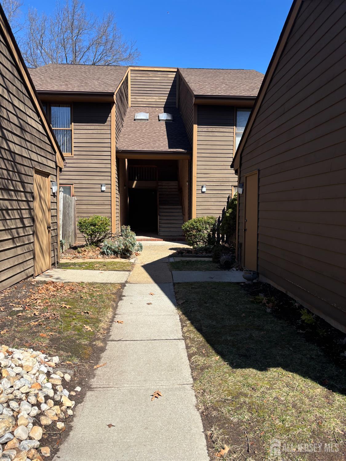 92 Heather, Edison, NJ, 08820