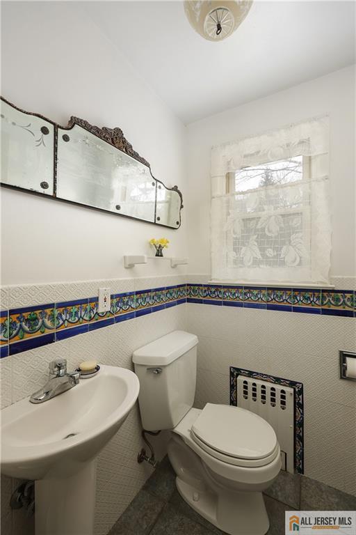 25 Voorhees, Metuchen, NJ, 08840