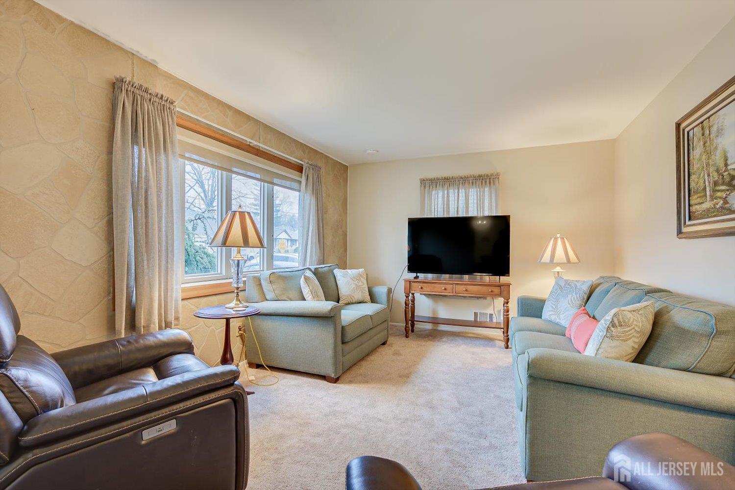 65 Rose, Edison, NJ, 08817