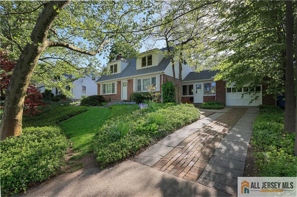 25 Voorhees, Metuchen, NJ, 08840