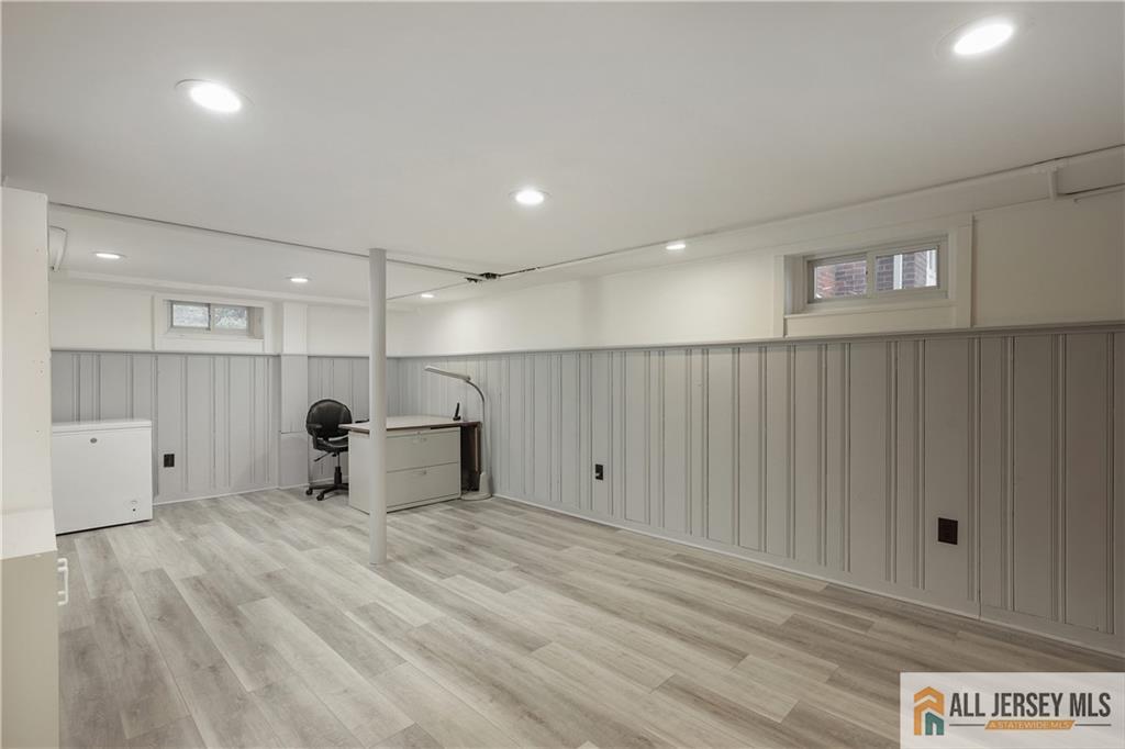 25 Voorhees, Metuchen, NJ, 08840