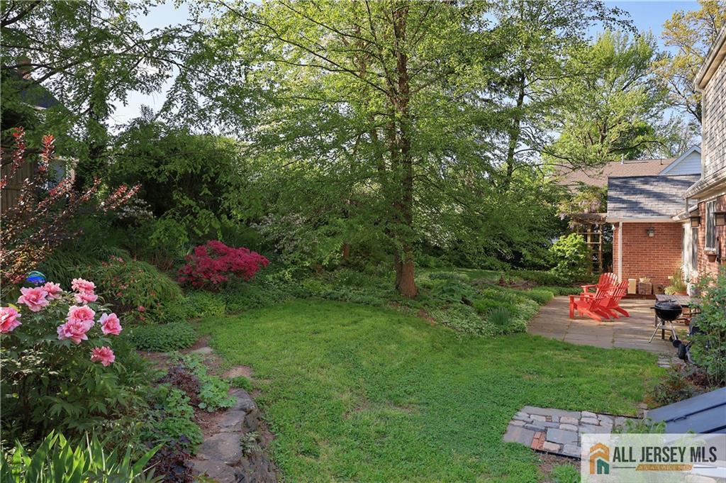 25 Voorhees, Metuchen, NJ, 08840