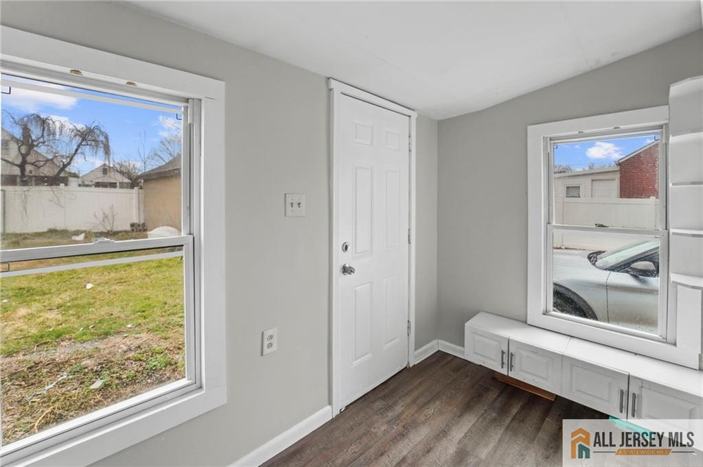 56 Caroline, Trenton, NJ, 08610