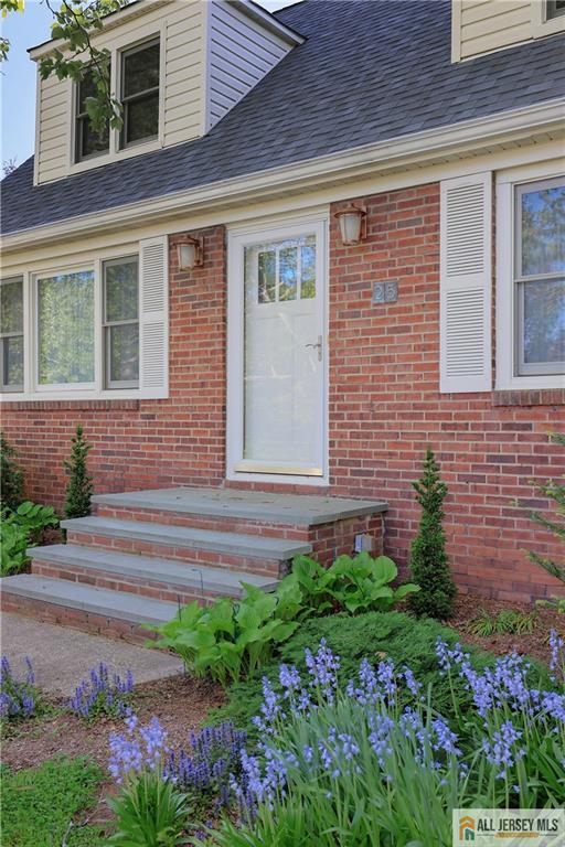 25 Voorhees, Metuchen, NJ, 08840