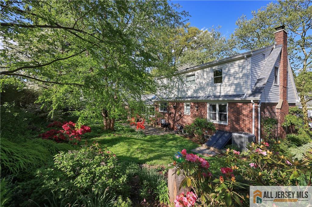 25 Voorhees, Metuchen, NJ, 08840