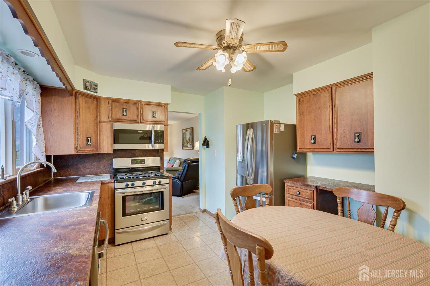 65 Rose, Edison, NJ, 08817