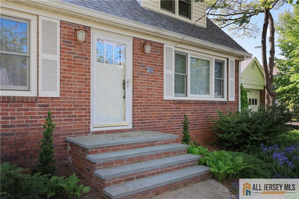 25 Voorhees, Metuchen, NJ, 08840