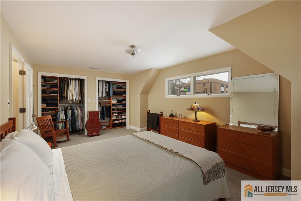 25 Voorhees, Metuchen, NJ, 08840